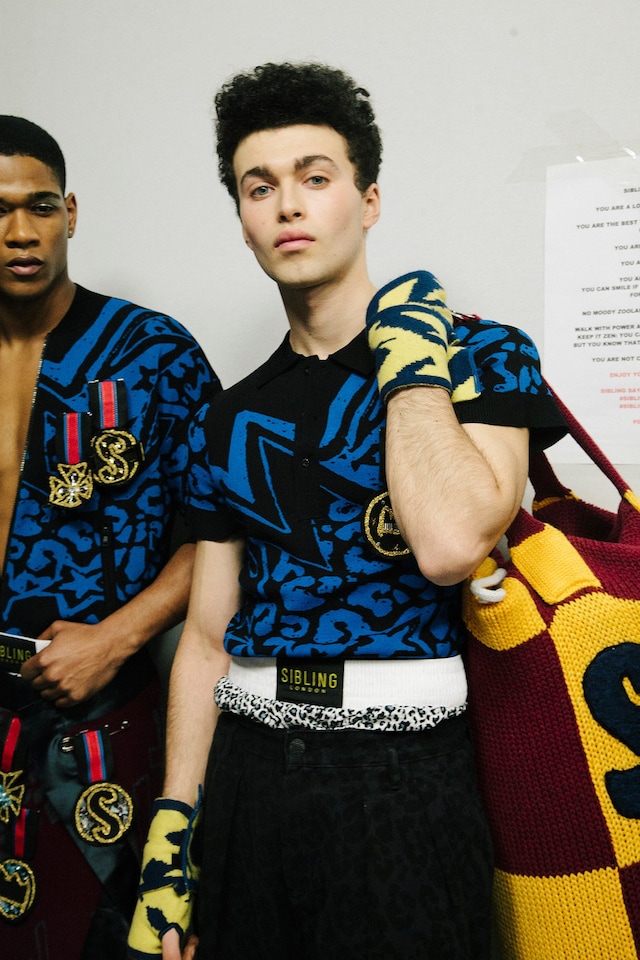 Sibling AW16 1