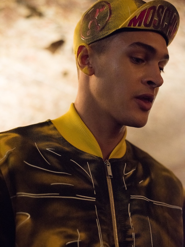 Moschino AW16 16