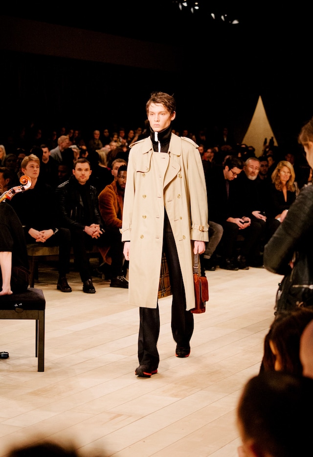 Burberry AW16 19