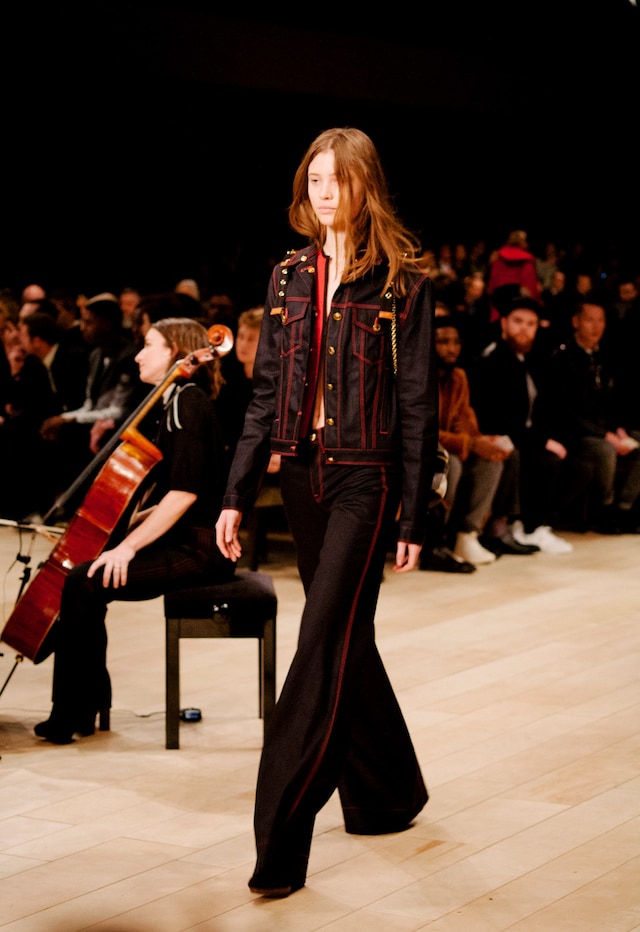 Burberry AW16 16