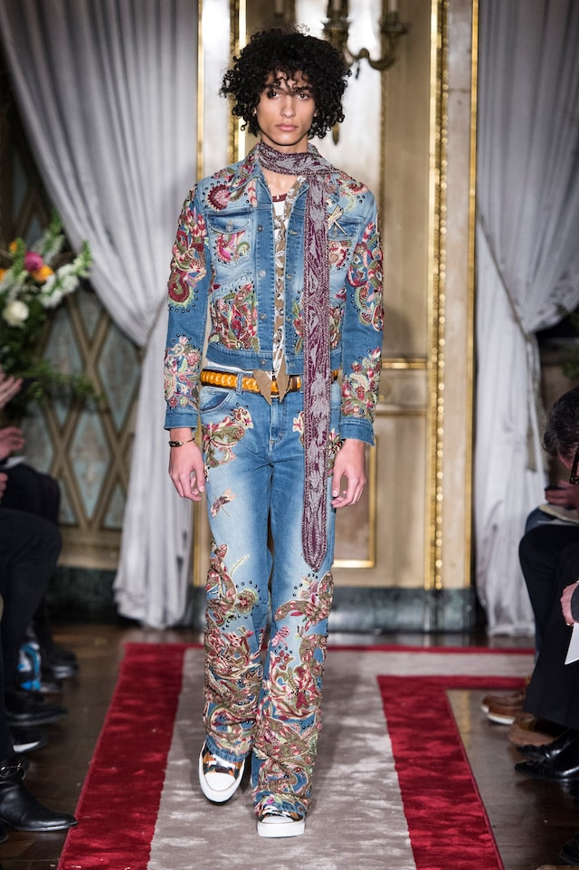 Roberto Cavalli AW16 19