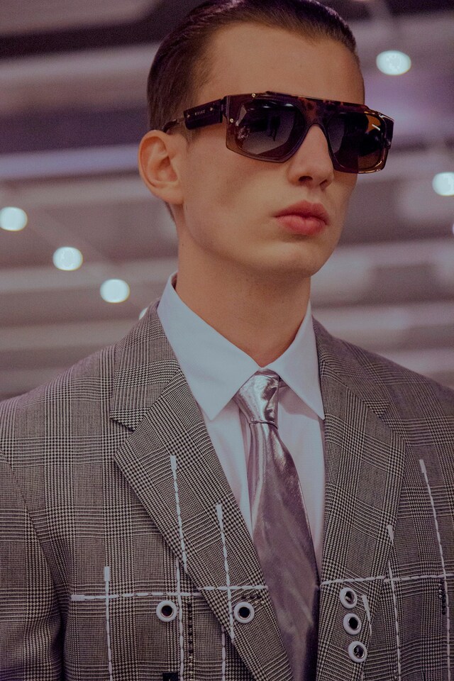 Versace AW16 19