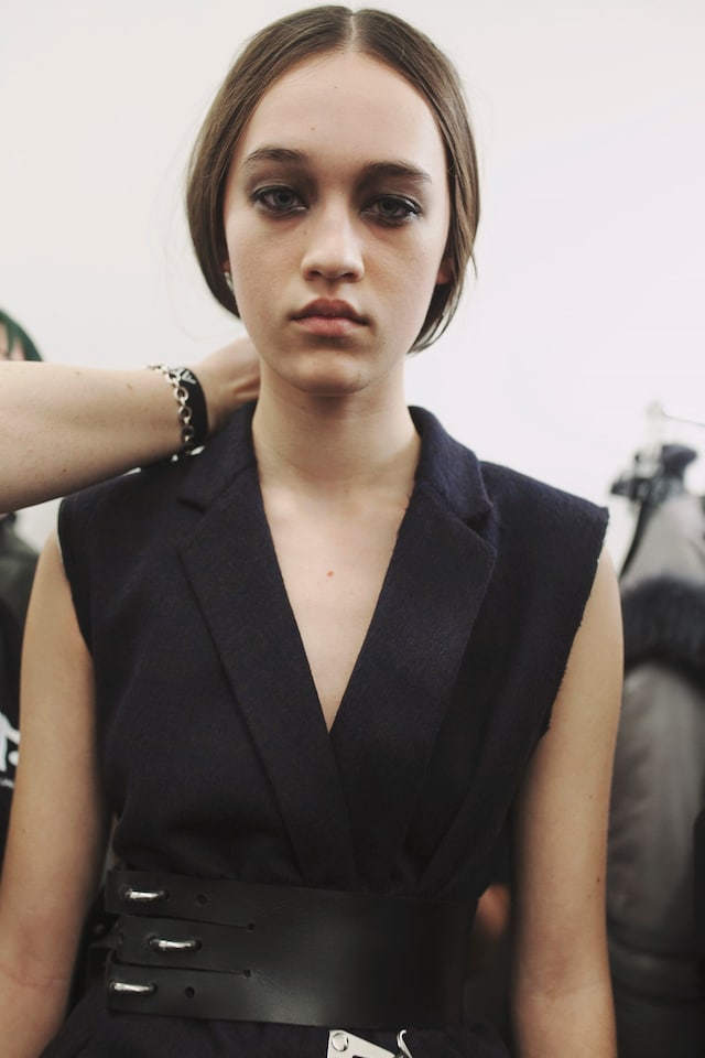 Public School AW16 7
