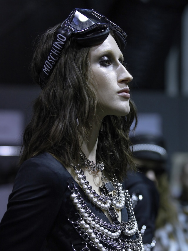 Moschino AW16 13