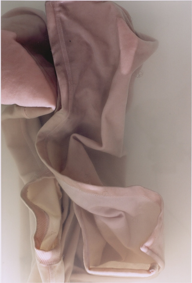 Faltenwurf (submerged), 2000 Wolfgang Tillmans 9