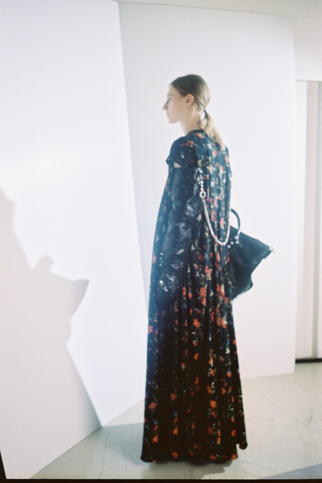 18-balenciaga-pre-fall-2016 17