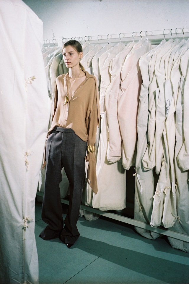 14-balenciaga-pre-fall-2016 13