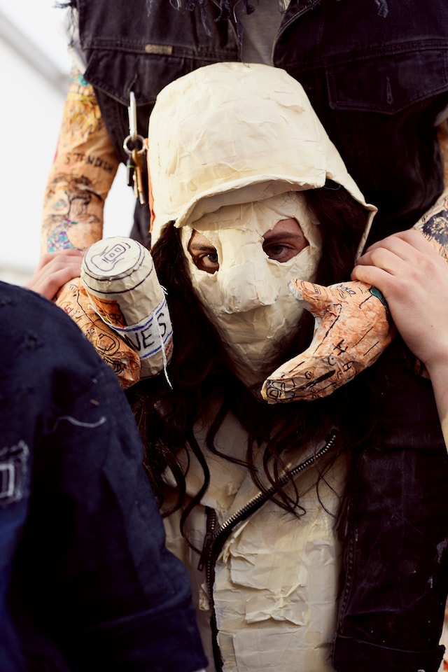 Backstage at Joseph Standish, LCF BA 2016 3