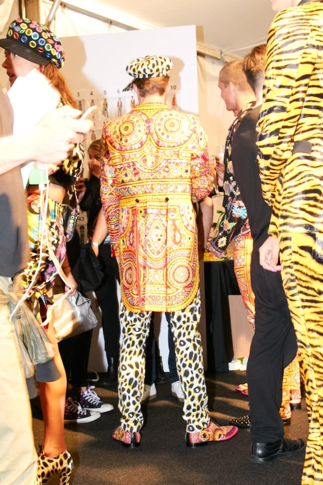 Backstage at Moschino Cruise 2017 17