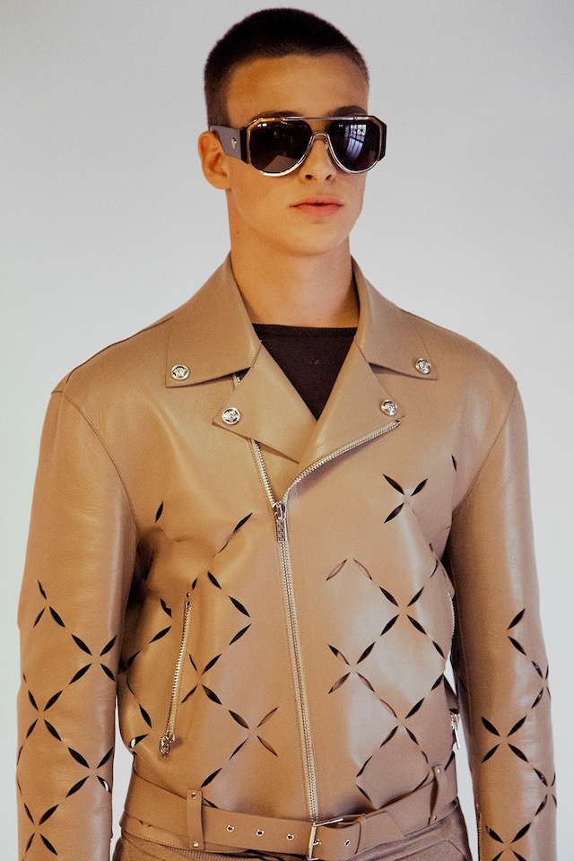 Versace SS17 Menswear 2