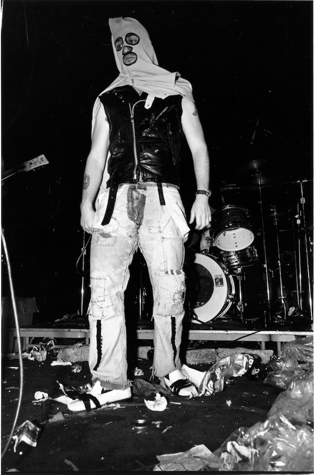 SLASH_49 10