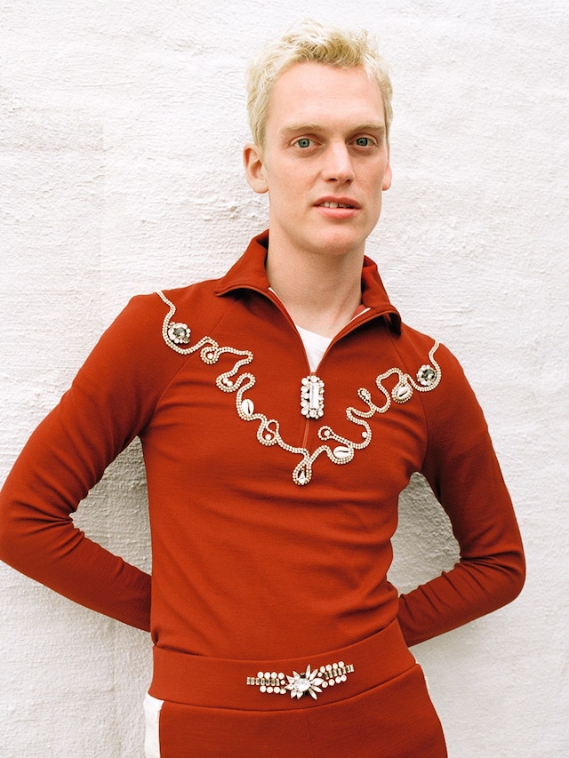Sean Nicholas Savage – Autumn 2016 1