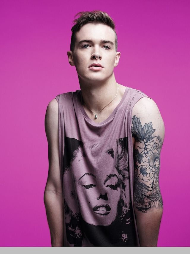 Pearl Liaison by Willy Vanderperre 14