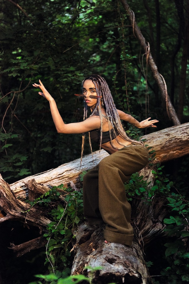 FKA twigs – Autumn /Winter 2016 1