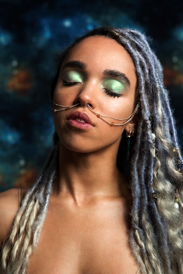 FKA twigs – Autumn /Winter 2016 2