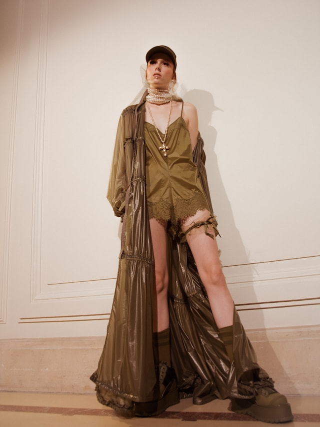 Rhianna x Fenty SS17 Womwenswear Dazed 1