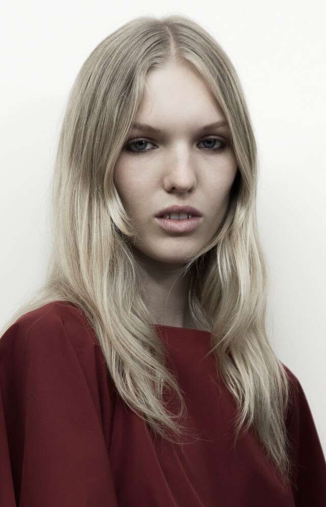 Backstage at Chloé SS17 PFW Dazed 20