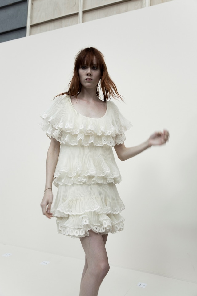 Backstage at Chloé SS17 PFW Dazed 11