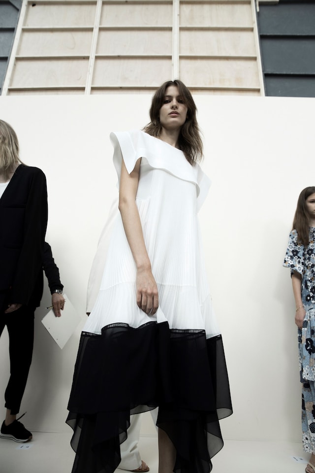 Backstage at Chloé SS17 PFW Dazed 7