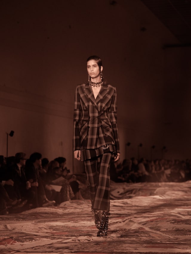 Alexander McQueen SS17 PFW Womenswear Dazed 16