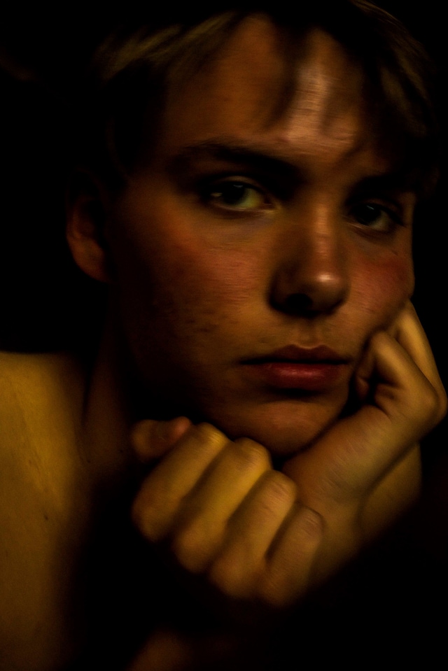 Home Matt Lambert Grindr 6