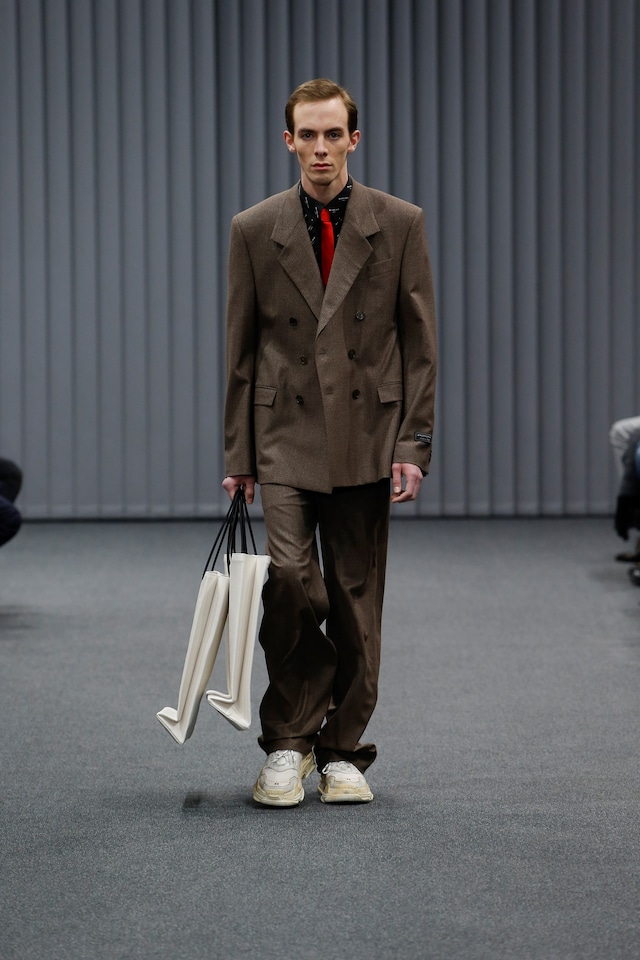 Balenciaga AW17 menswear demna gvasalia fall 2017 27
