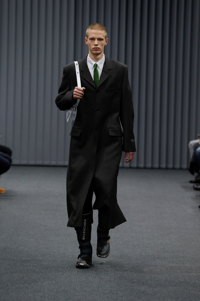 Balenciaga AW17 menswear demna gvasalia fall 2017 0