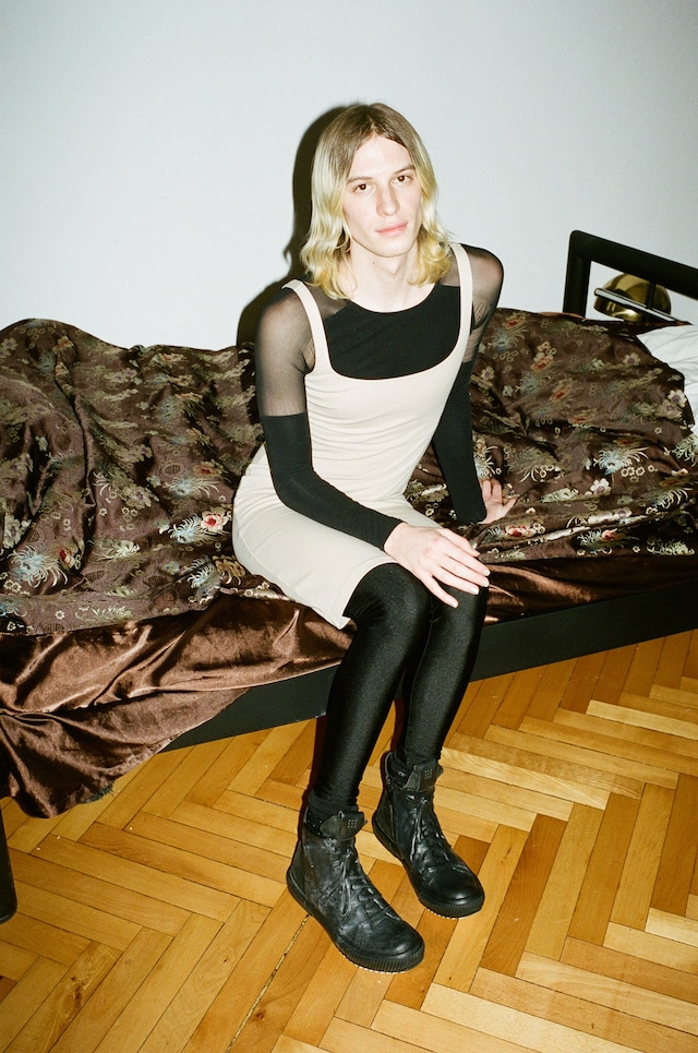 Lukas Gansterer shoots BOTH in Berlin 1