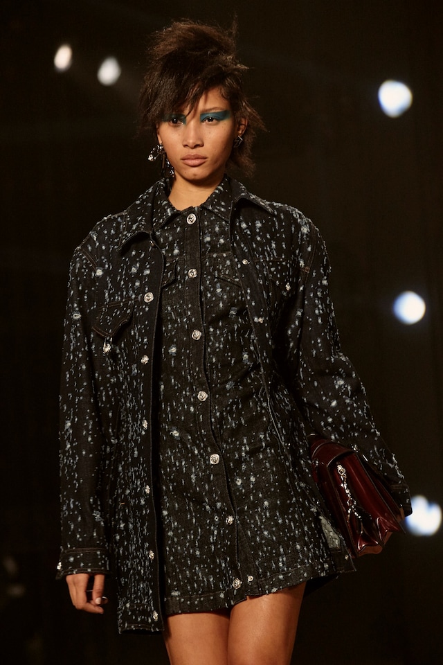 Versus Versace AW17 womenswear London LFW dazed 12