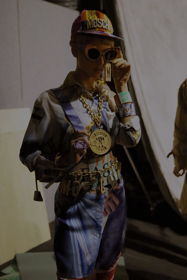 Moschino AW17 20