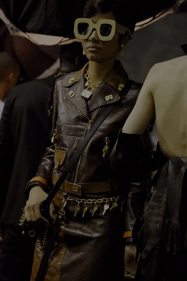 Moschino AW17 25