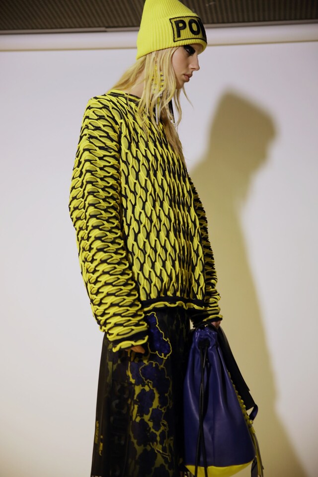 Versace AW17 womenswear milan mfw dazed 5