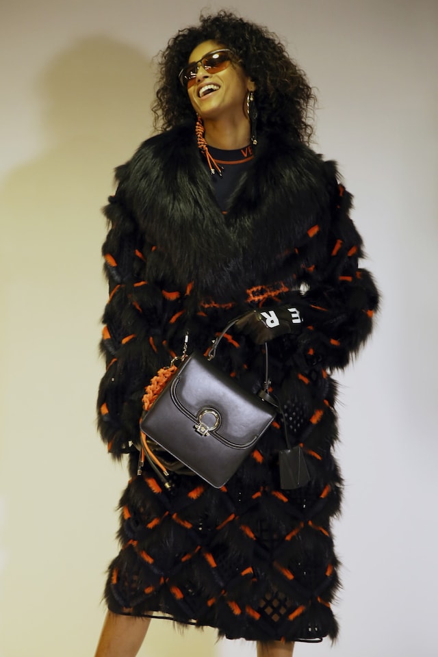 Versace AW17 womenswear milan mfw dazed 25