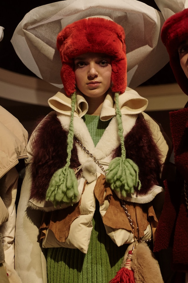 Undercover AW17 dazed pfw 6