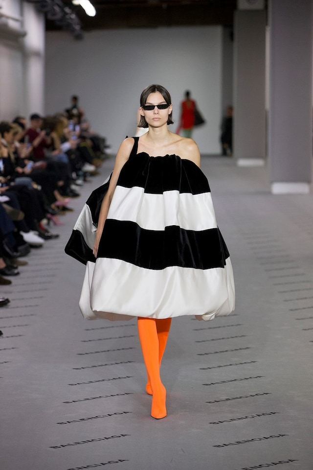 Balenciaga AW17 womenswear paris dazed 1