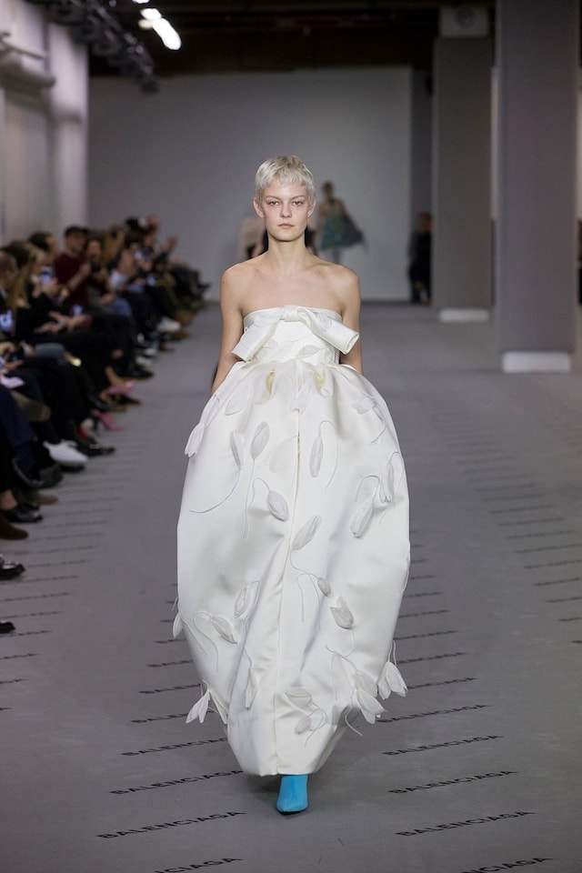 Balenciaga AW17 womenswear paris dazed 5