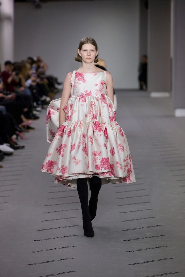 Balenciaga AW17 womenswear paris dazed 10