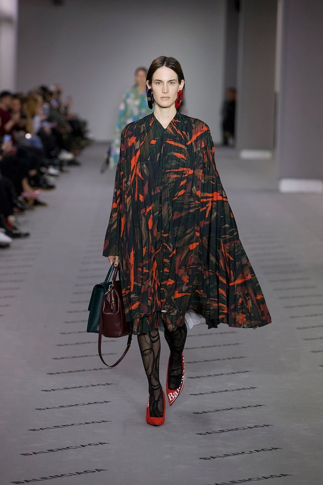 Balenciaga AW17 womenswear paris dazed 14