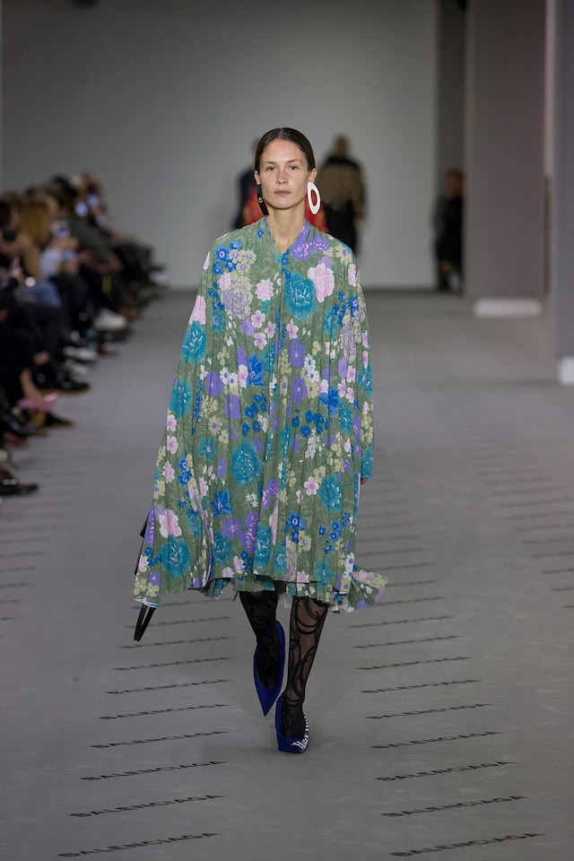Balenciaga AW17 womenswear paris dazed 15