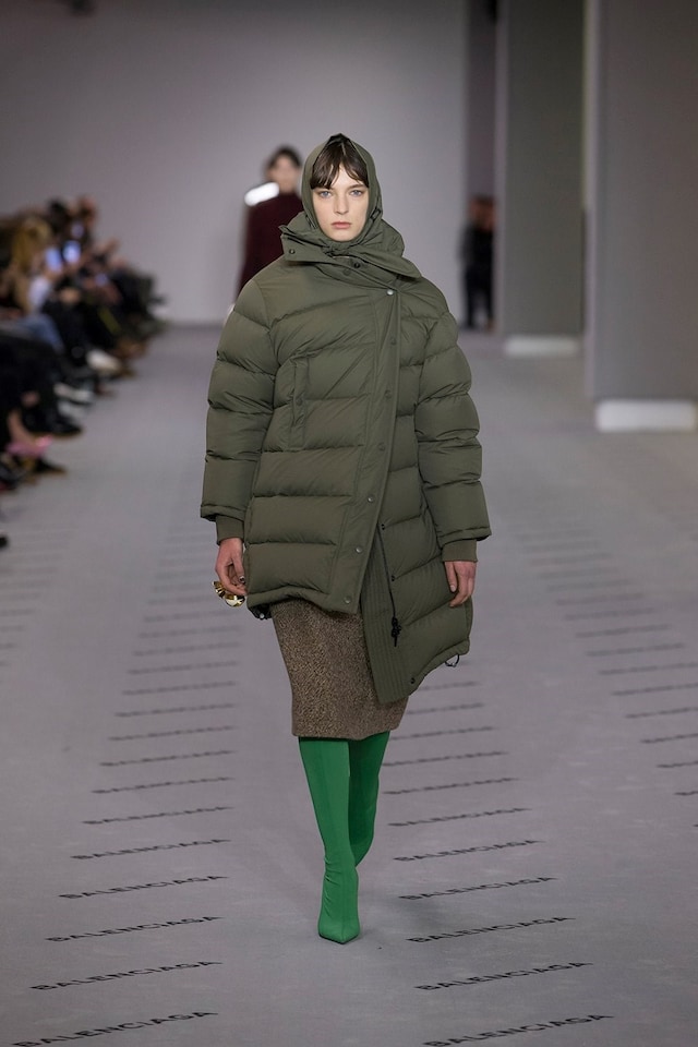 Balenciaga AW17 womenswear paris dazed 33