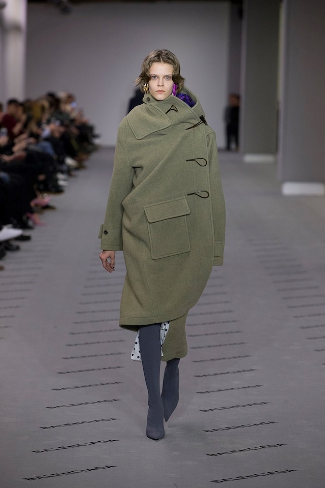 Balenciaga AW17 womenswear paris dazed 35