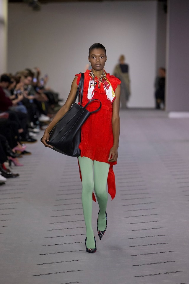 Balenciaga AW17 womenswear paris dazed 41