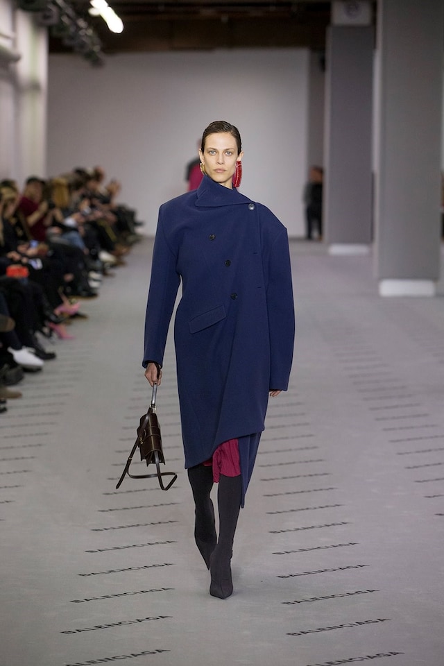 Balenciaga AW17 womenswear paris dazed 42