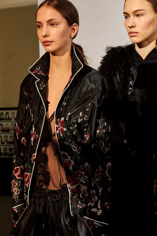 Sacai_126 17