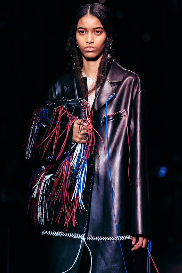 Alexander McQueen AW17 womenswear paris dazed 5