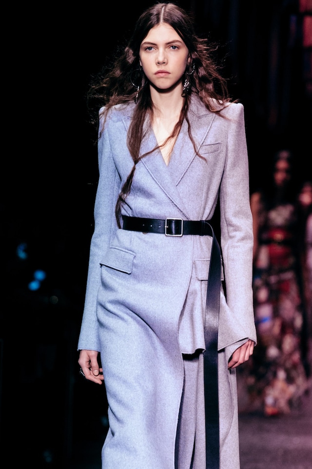Alexander McQueen AW17 womenswear paris dazed 13