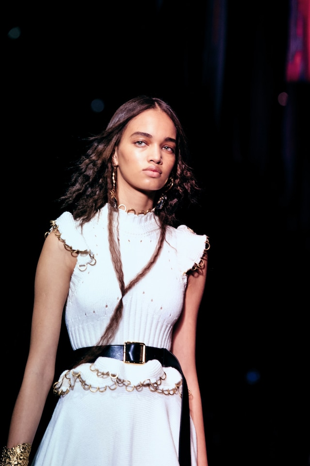 Alexander McQueen AW17 womenswear paris dazed 25
