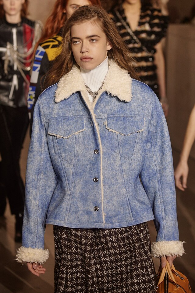 Louis Vuitton AW17 womenswear paris dazed 24