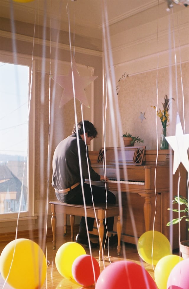 Behind-the-scenes of TOPS’ ‘Petals’ video 3