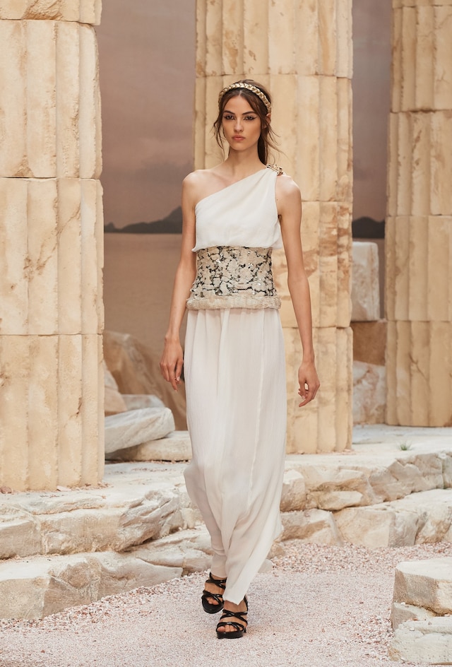 chanel cruise paris ancient greece resort 12